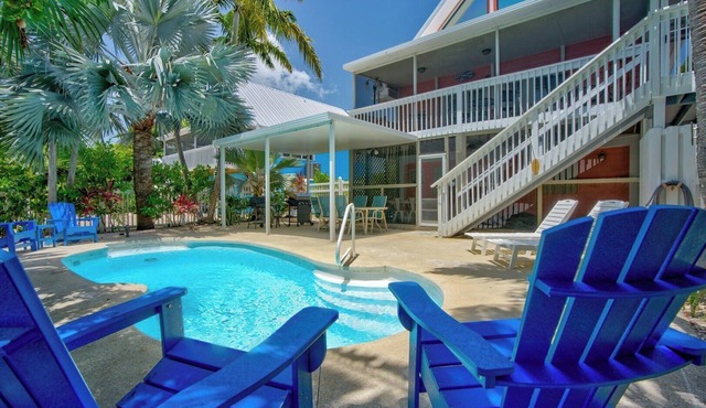 P78 - Charming 3 bedroom 2 bath home in Sombrero Beach with dock and pool