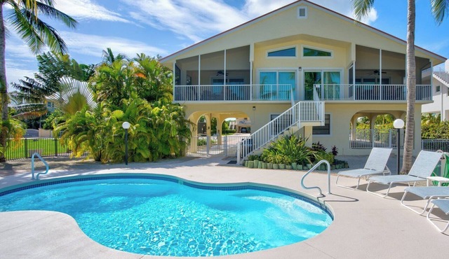 P82 - Sombrero Beach - 4 bedroom pool home with dock and private ramp.