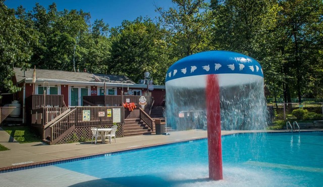 PA Dutch Country RV Resort - Caravan Park