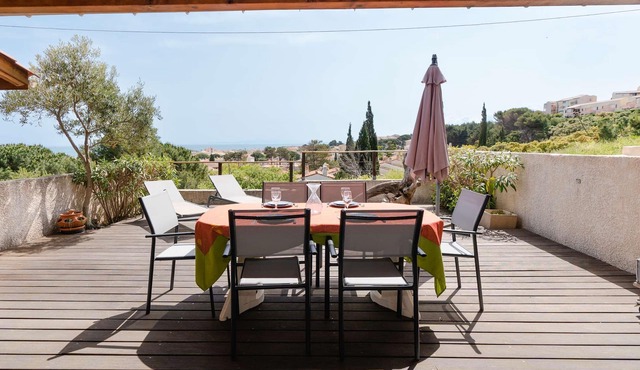 PA13 Air-conditioned villa with magnificent sea view SAINT PIERRE LA MER