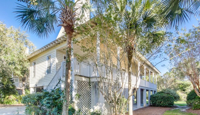 Pacem Place-Quaint home in Private Community of Litchfield By the Sea