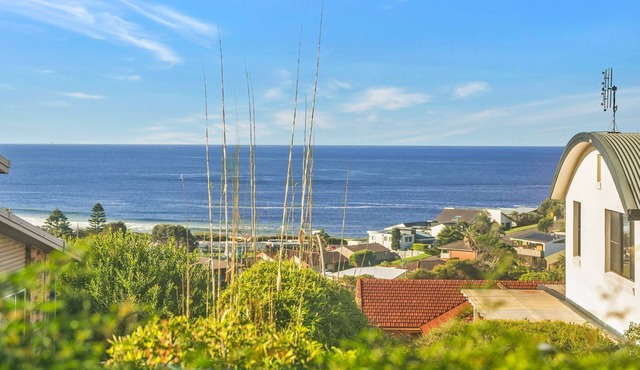 Pacific Blue, Gerringong