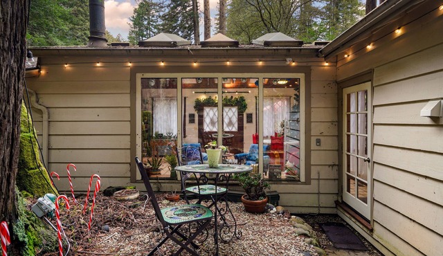 Pacific Coast Redwoods Cabin for Family