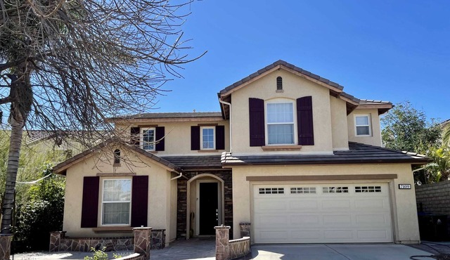 Pacific Dreams West Hills. 6 BR 3 BA. Sleeps 10-12