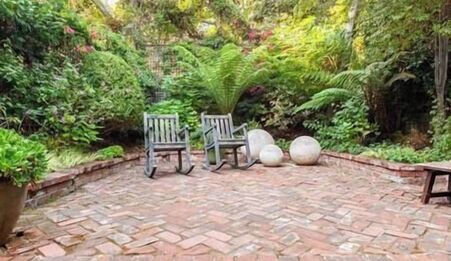 Pacific Heights Victorian Garden Bed and Bath Suite