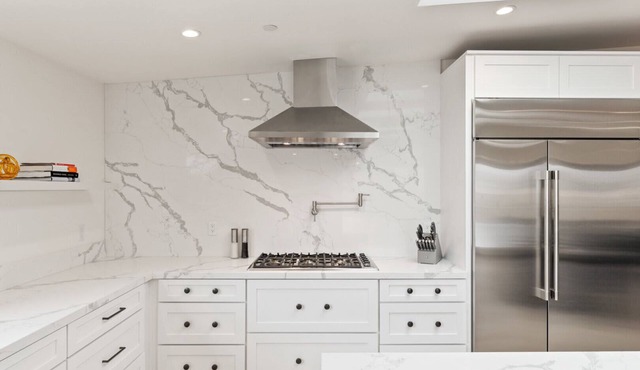 Pacific Jewel: Brand New Build with Views