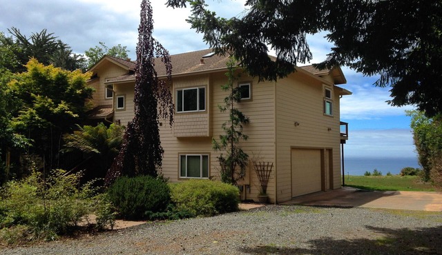 Pacific Overlook: Private, Spacious Home With Panoramic Ocean View
