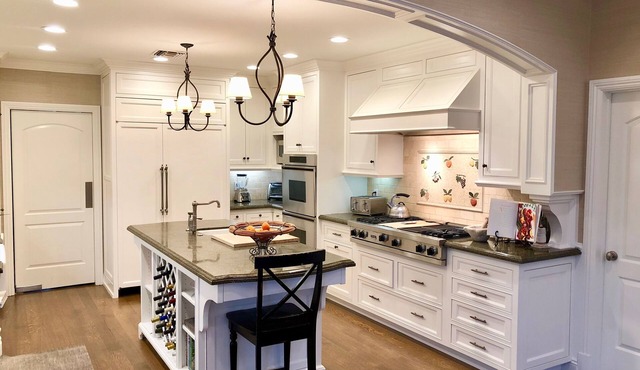 PACIFIC PALISADES LUXURY HOME with Pool&Spa! Walk to park, village & beach!