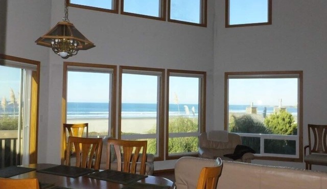 Pacific Panorama - 5 bedrooms + loft