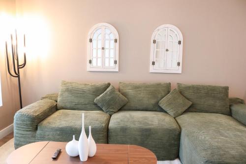 Pacific Paradise 10 Min from Disneyland With Pool & GYM