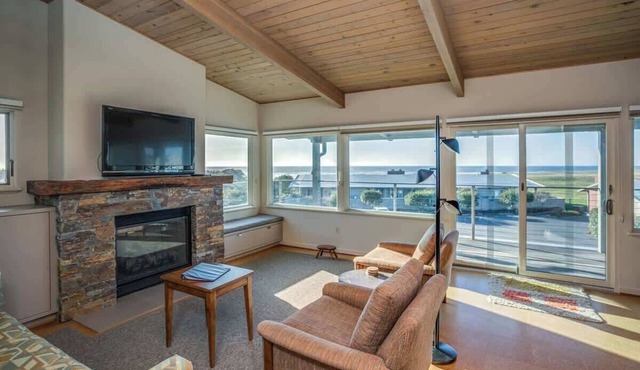 Pacific Terrace T422