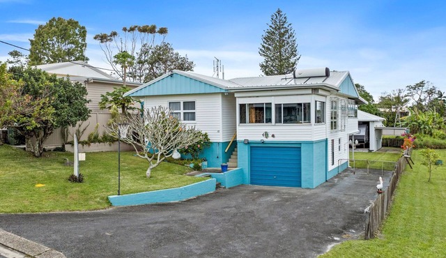 Pacific Waves - Pet Friendly Original Beach House