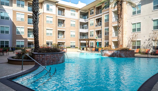 PackHouse 2 NRG-Med Center