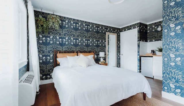 Packwood's Botanical Room