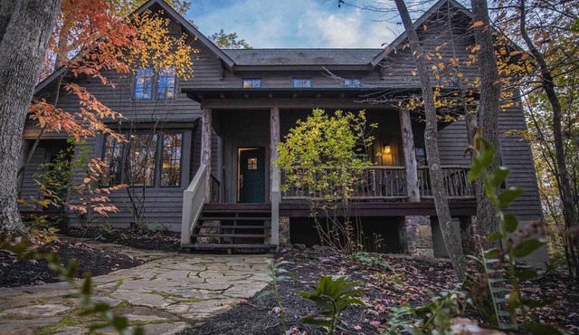 Paddle House on the Rim of the New River Gorge