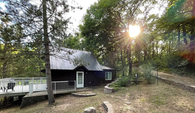 Paddler’s Paradise - Modern cozy cabin on the river!