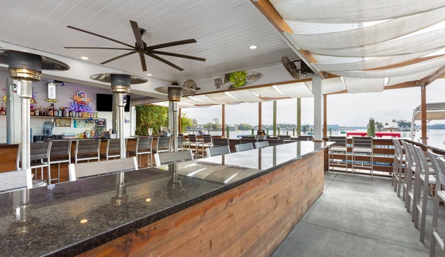 PaddleTail Waterfront Lodge, Trademark Collection by Wyndham