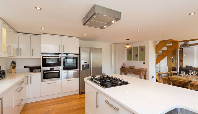 Paddock Barn, Bridgnorth: A modern converted barn