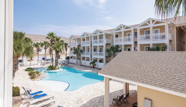Padre Island Retreat w/Optional Golf Cart