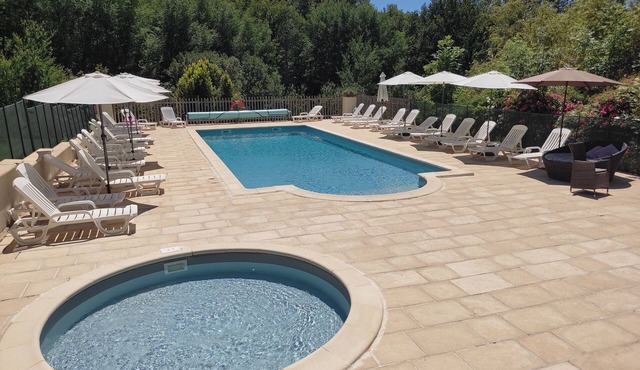 Pagel, "Soleil Levant" ground floor, with large garden and swimming pool