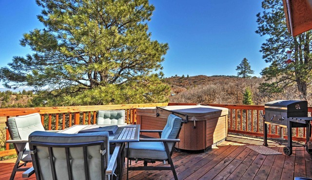 Pagosa Springs Escape w/Deck, Hot Tub & Grill!