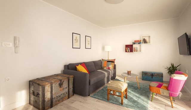 PAHA-PAHA condo near campus with lightning fast Wi-fi