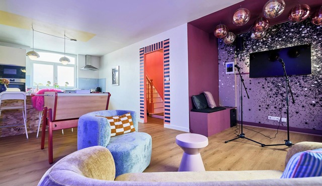 Paillettes fever, house with karaoke, 3 bedrooms