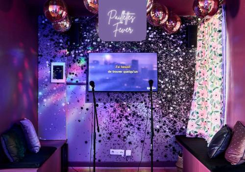 Paillettes fever, maison avec karaoké, 3 chambres