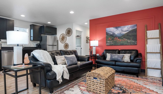 Paintbrush Bliss | Downtown Kalispell Retreat | Hot Tub | Walk to Breweries & Shops