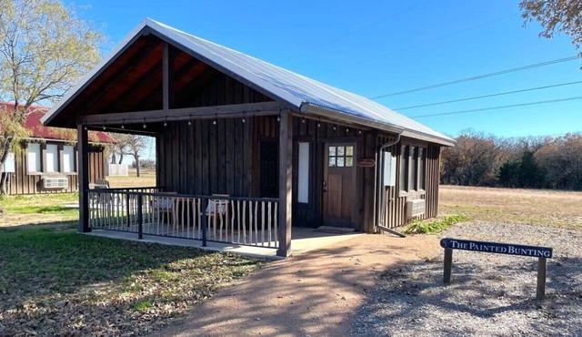 Painted Bunting Cabin (15 MIN to Magnolia/Baylor)