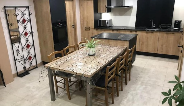 Paisible logement tout équipé pour 1 à 6 personnes