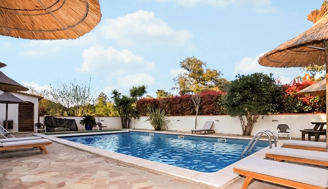 Paisible villa piscine