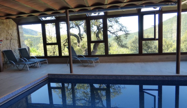 Paissa, beautiful 6 bedroom house in complex with swimming pool, paddle. SPA