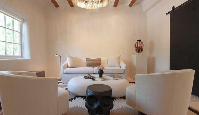 Palace Modern Residences at the Railyard