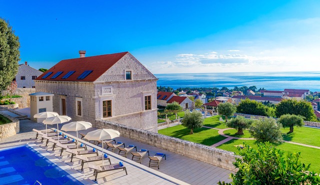 Palace Natali