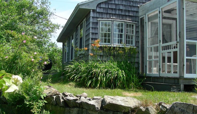 'Palace' Oceanfront, Picturesque Cove & Semiprivate Beach