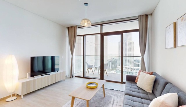 Palace Residences - Modern One Bedroom