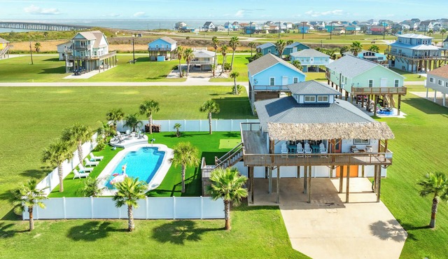 Palapa Pool House - Own Pool , Hot Tub, Fire Pits!
