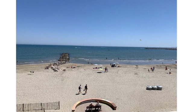 Palavas Superb T3 71m2 1st line sea view