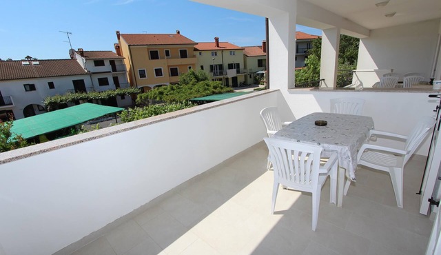 PALAZIOL Two-Bedroom Apartment 2