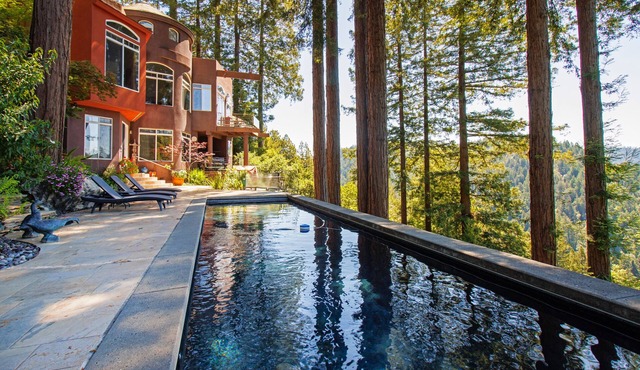 Palazzo Marzino luxury in the Redwood tree tops Valley Views + Pool & Hot Tub
