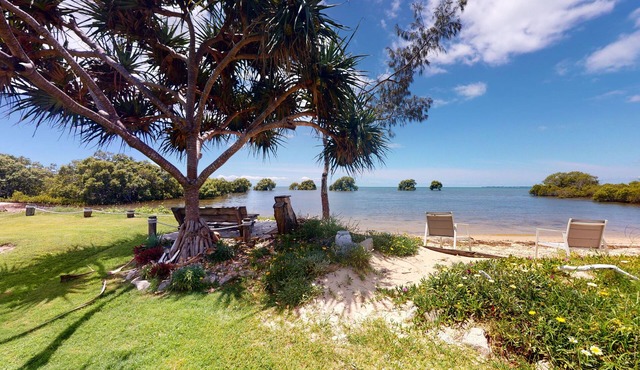 PALAZZO ON THE BEACH