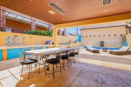 Palazzo Paradiso - Mediterranean-inspired Elegance