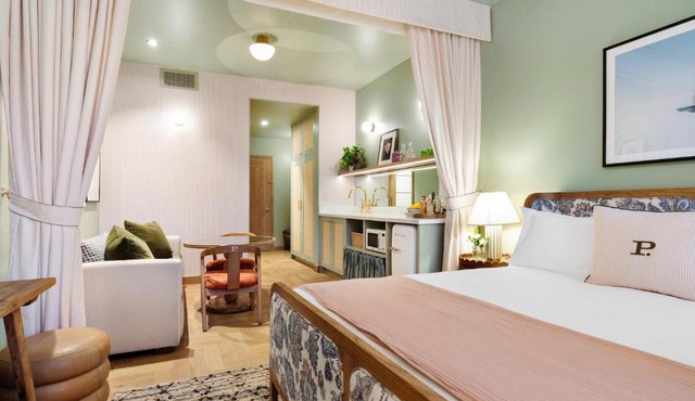 Palihouse Hyde Park Village