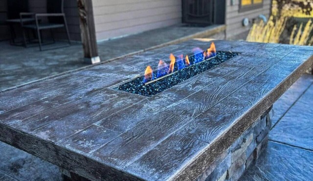 Palisades Paradise Sleeps 15 Firepit Golf Games and Good Eats