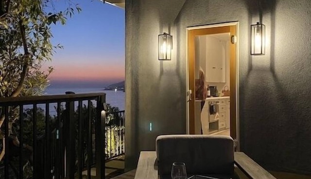 Palisades Sunset Beach Villa