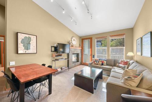 Palisades Tahoe Lodge Rentals Two Bedroom #804