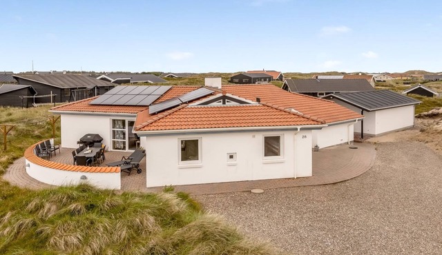 "Palli" - 600m from the sea by Interhome