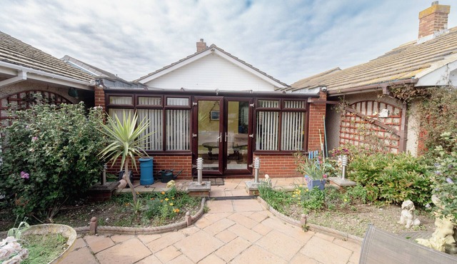 Palm Bay's Luxury Bungalow