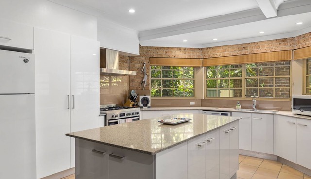 Palm Beach House - Red Rock location